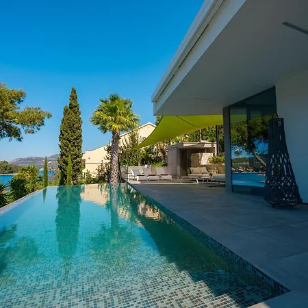 Diva Villa *