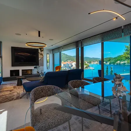 Diva Villa *